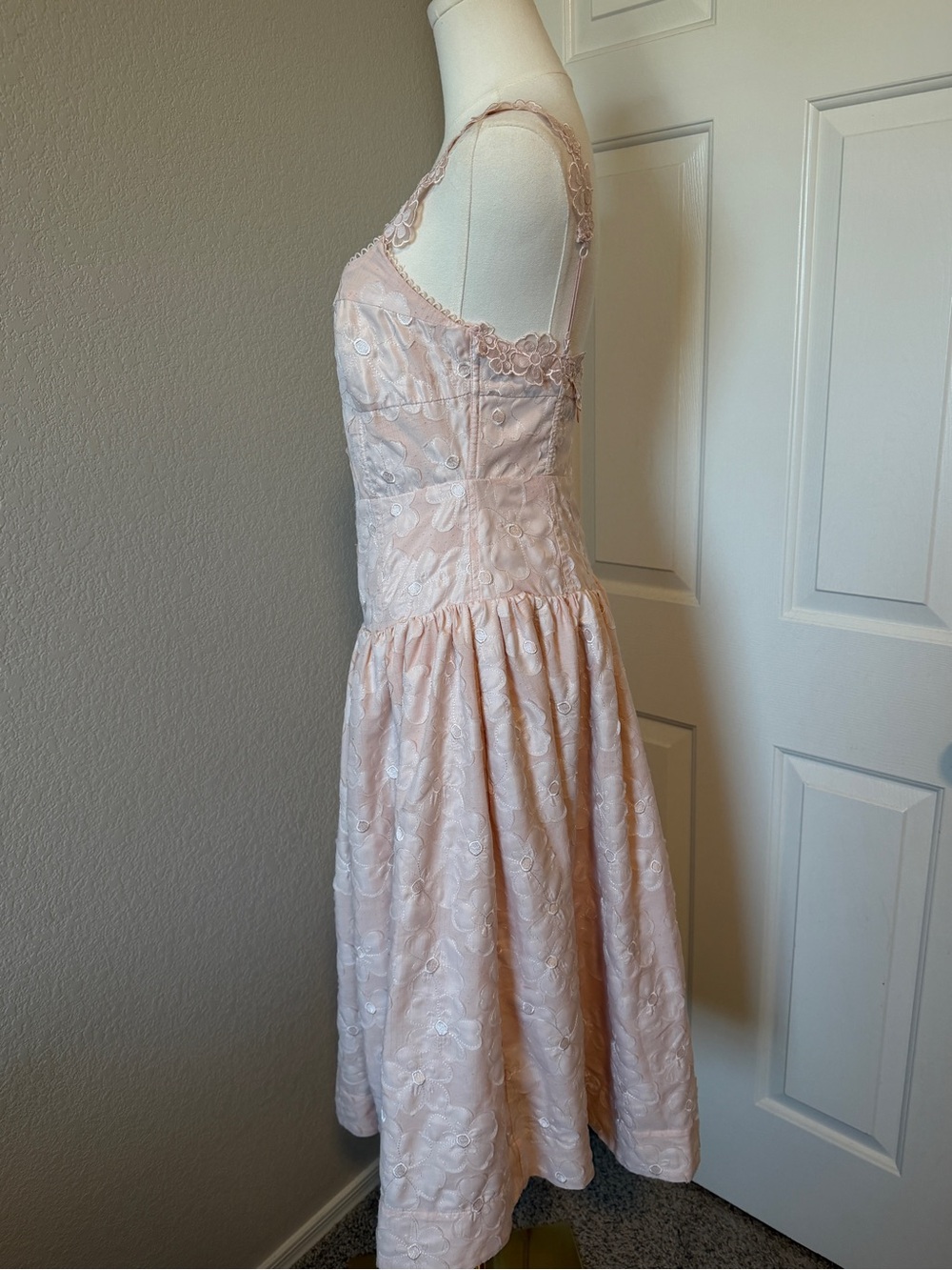 For Love & Lemons Pale Pink Floral Midi Dress - Picture 4 of 6